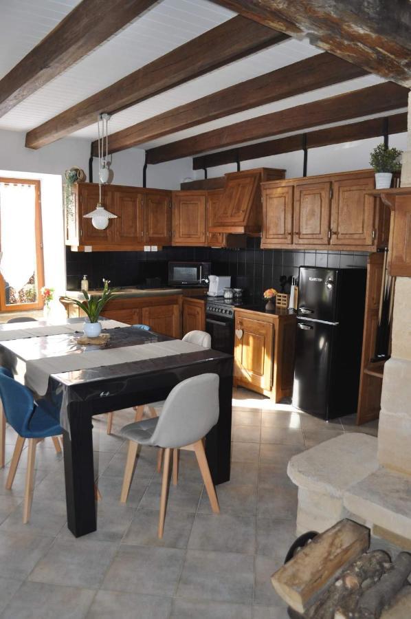 Les Antonins Villa Marville Bagian luar foto
